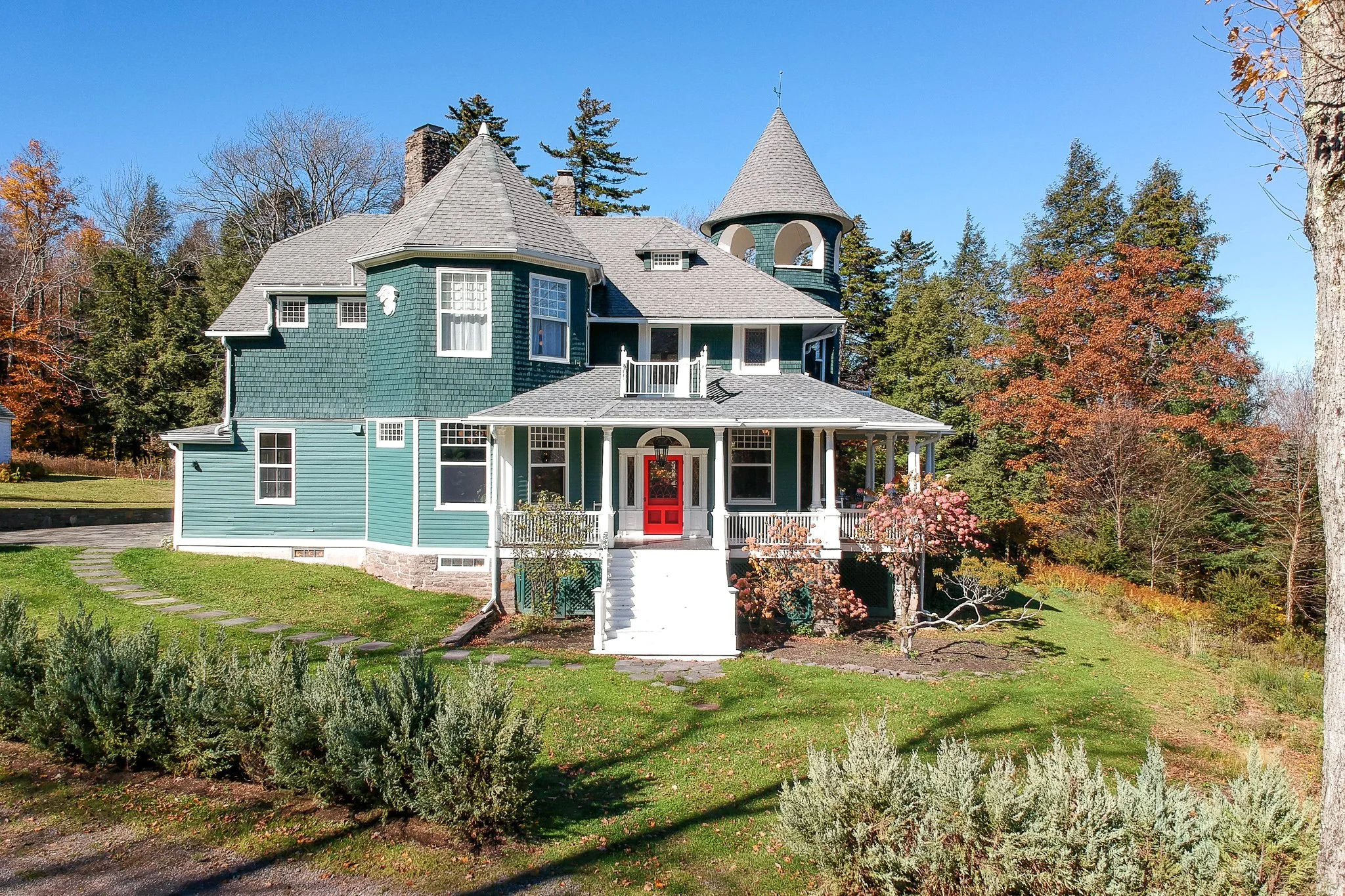 Elka Manor Exquisite 6BR Catskills Victorian in Elka Park for