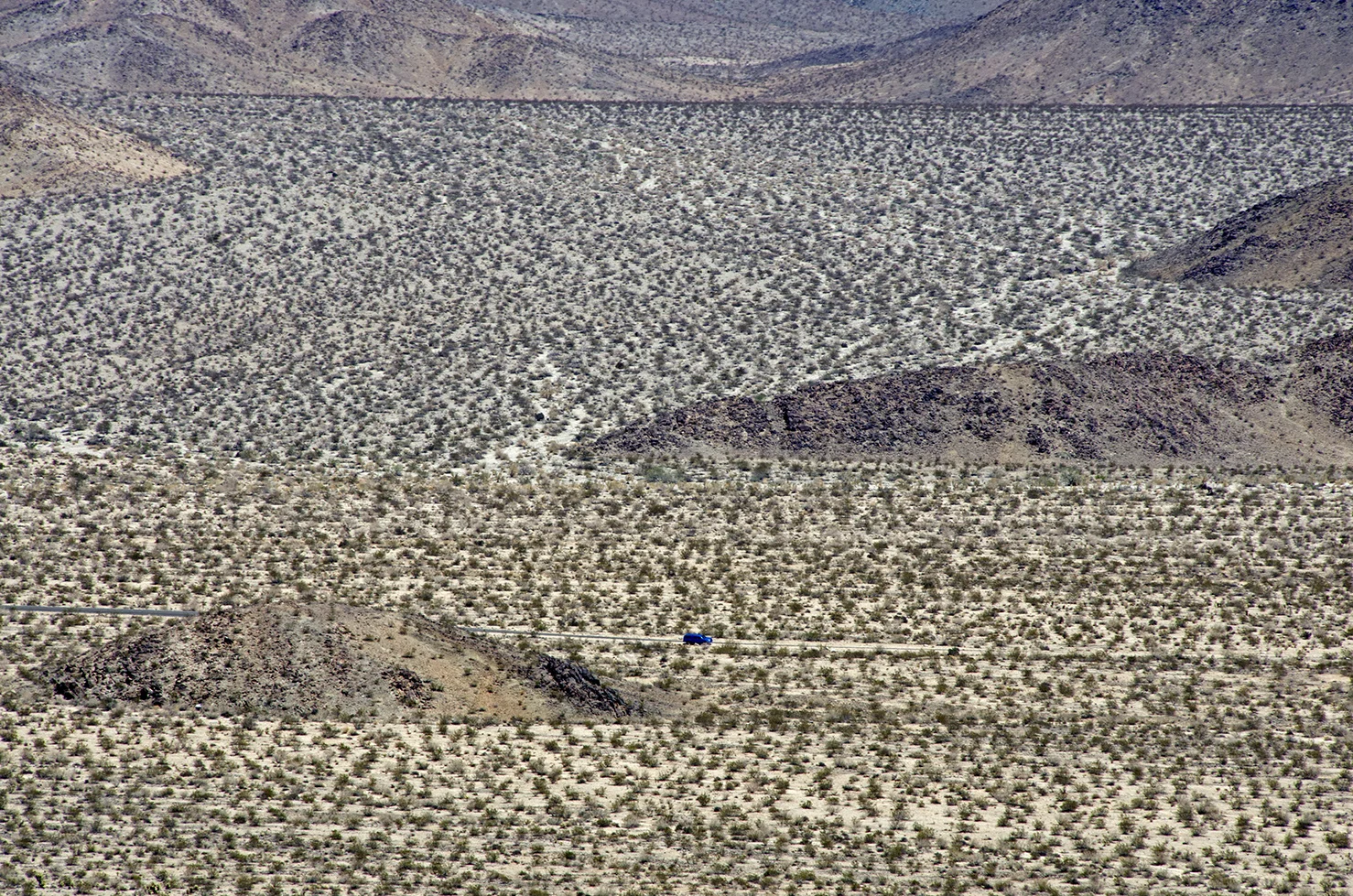 Here's a telephoto from the same spot. That's a long walk back.