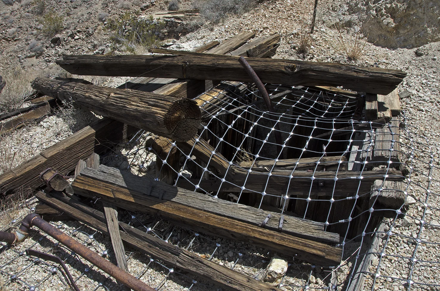 A closer look at the main shaft.