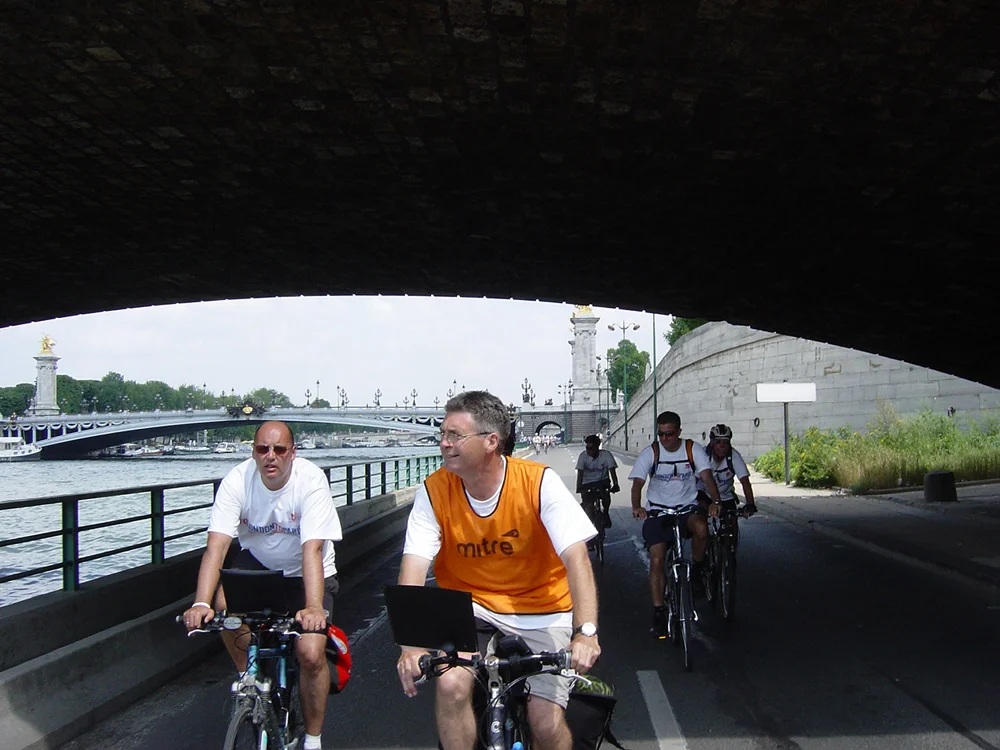 bfcic2005 lon-paris river seine.JPG