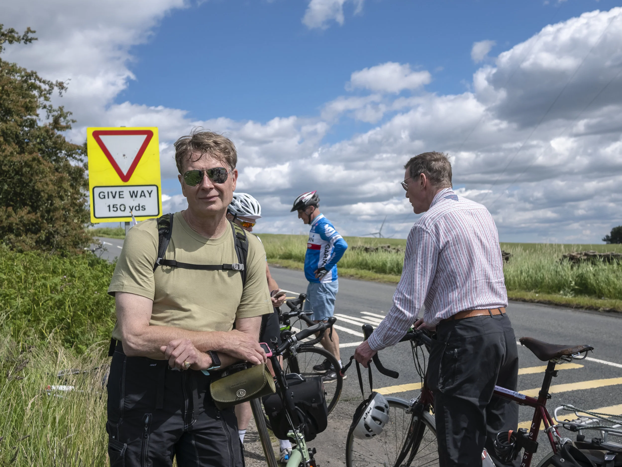 david give way sign-1.JPG