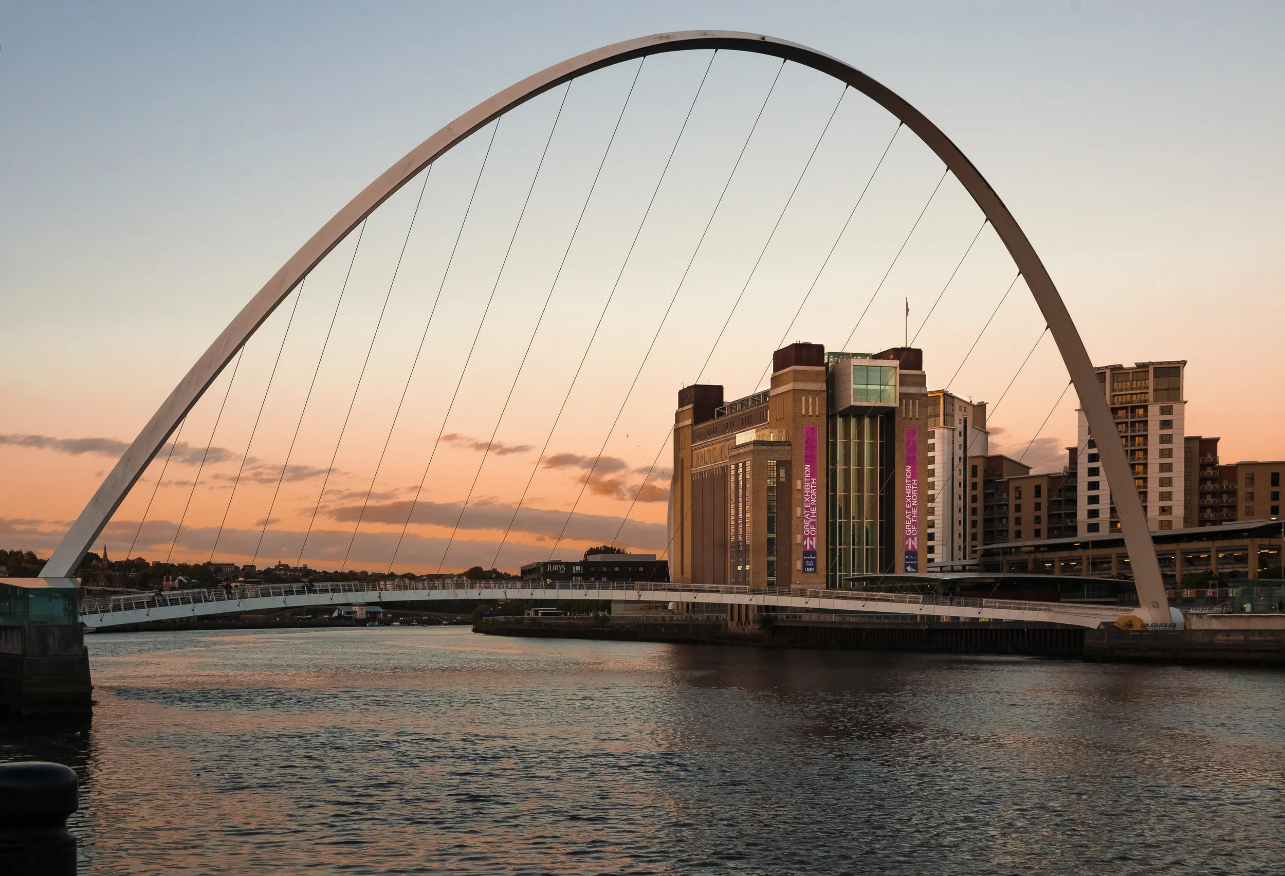 Millenium bridge-1.JPG