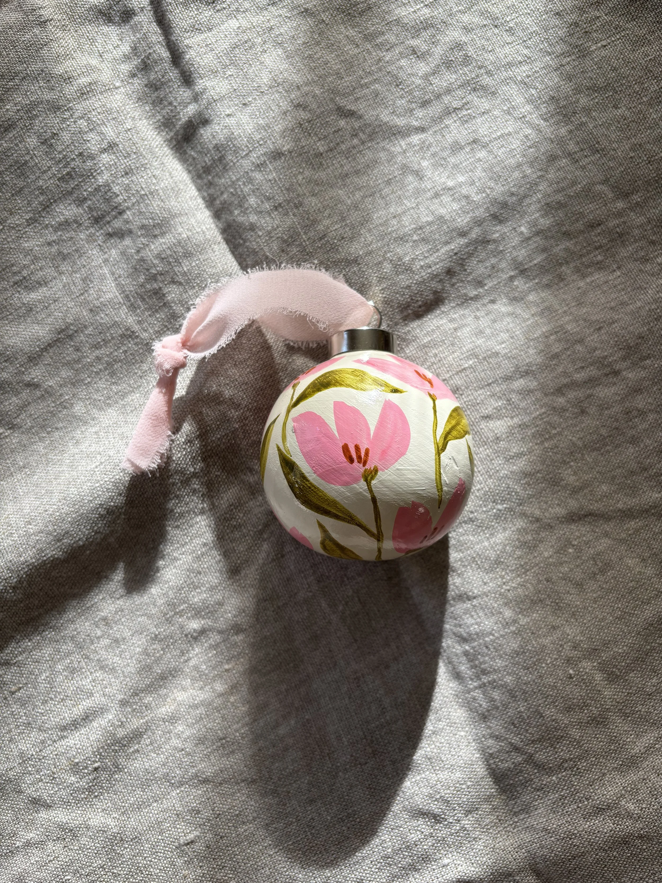pink tulip 1 bauble_2.jpeg