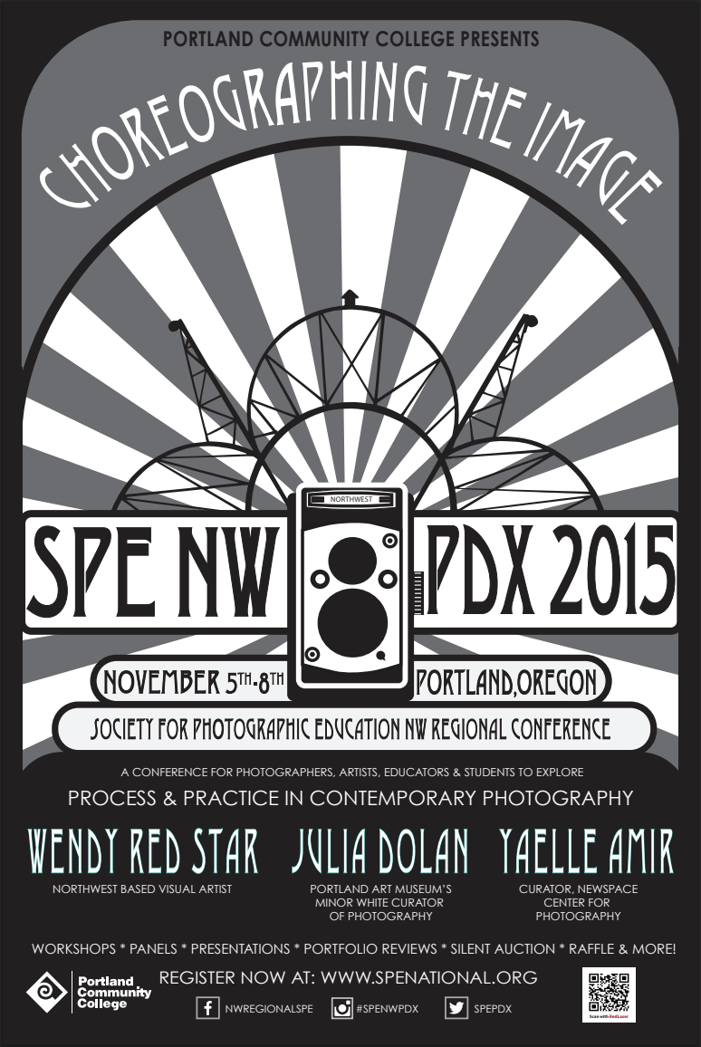 Image with a twin lens reflex camera in front of a bridge with text