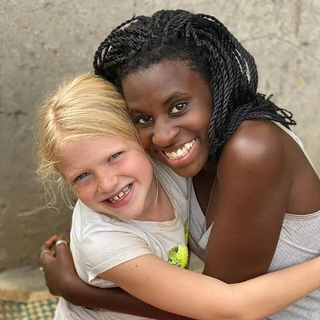 The girls are having no fun😉 Love the Dyck fam!