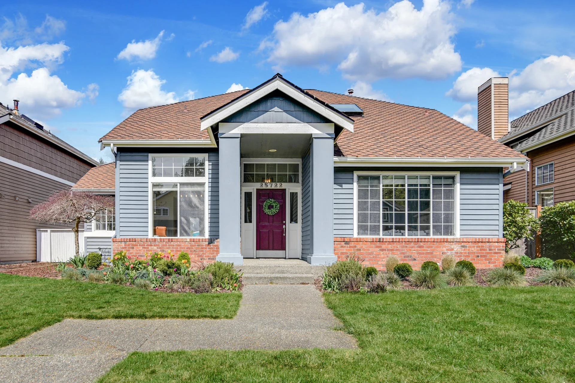 JUST SOLD- Klahanie Home - $1,350,000