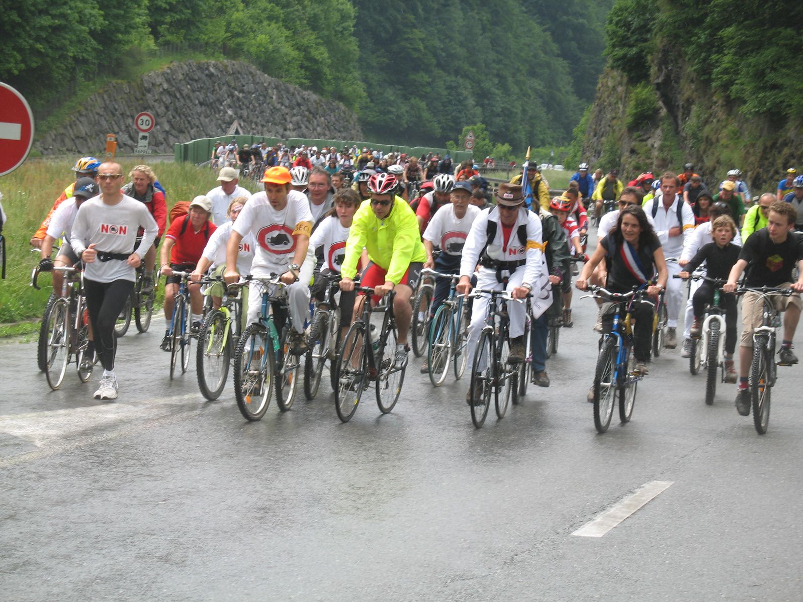 31 mai 2008, montée du viaduc à vélo
