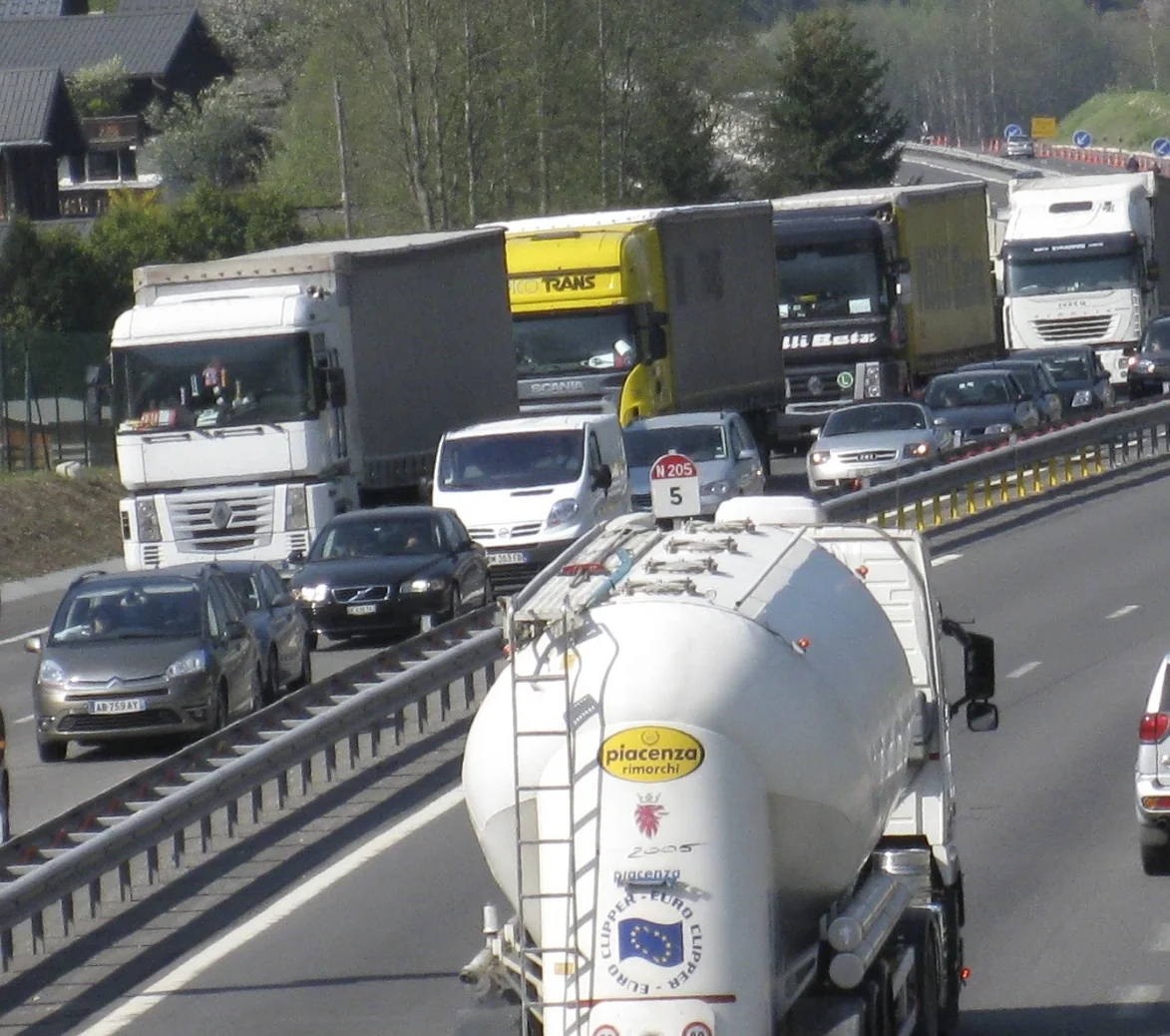 Limitation des poids lourds lors de pics de pollution