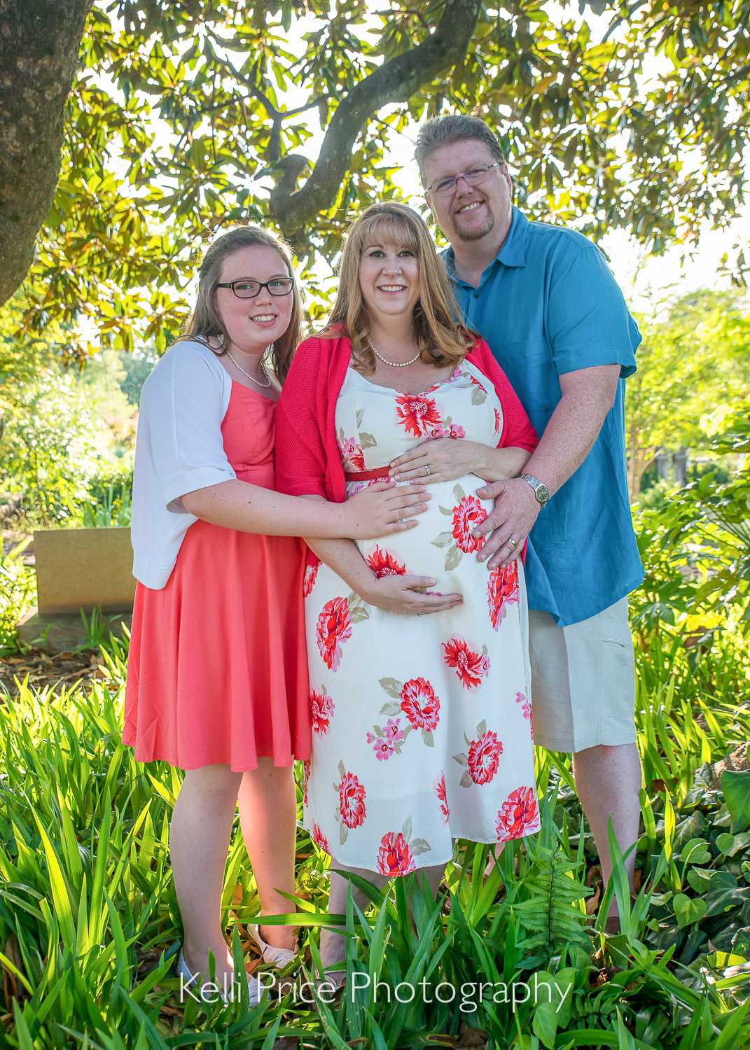 Atlanta Maternity & Family Session - Historic Oakland Cemetery, GA