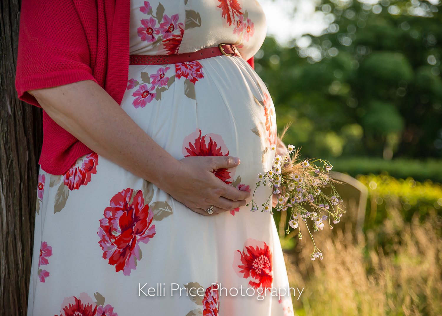 Sunny Baby Bump - Atlanta Maternity Photo Session - Historic Oakland Cemetery, GA