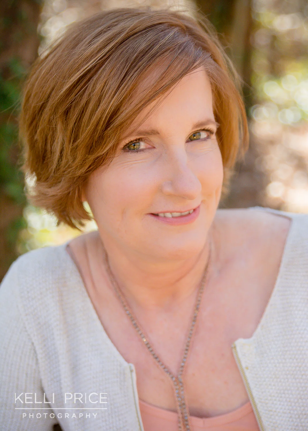 Sarah's profile image was captured in Sandy Springs, Georgia.