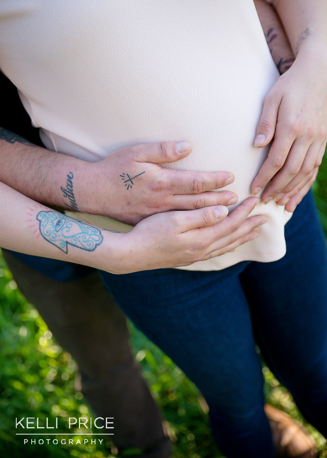 JohnstonMaternity6KelliPricePhotography_WalnutCreekCalifornia.jpg