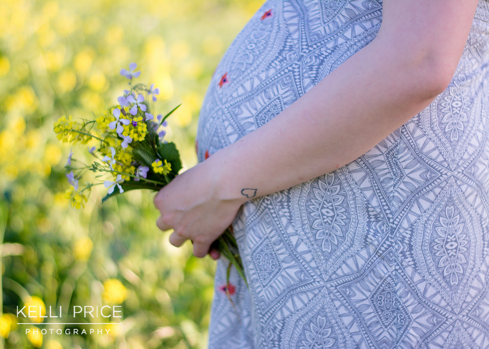 JohnstonMaternity16KelliPricePhotography_WalnutCreekCalifornia.jpg