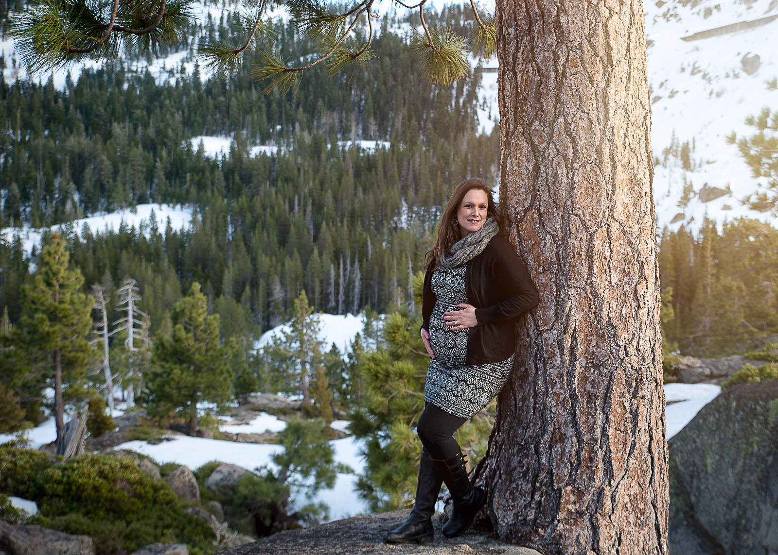 GoldbergMaternity4KelliPricePhotography_DonnerPass_Truckee_California.jpg