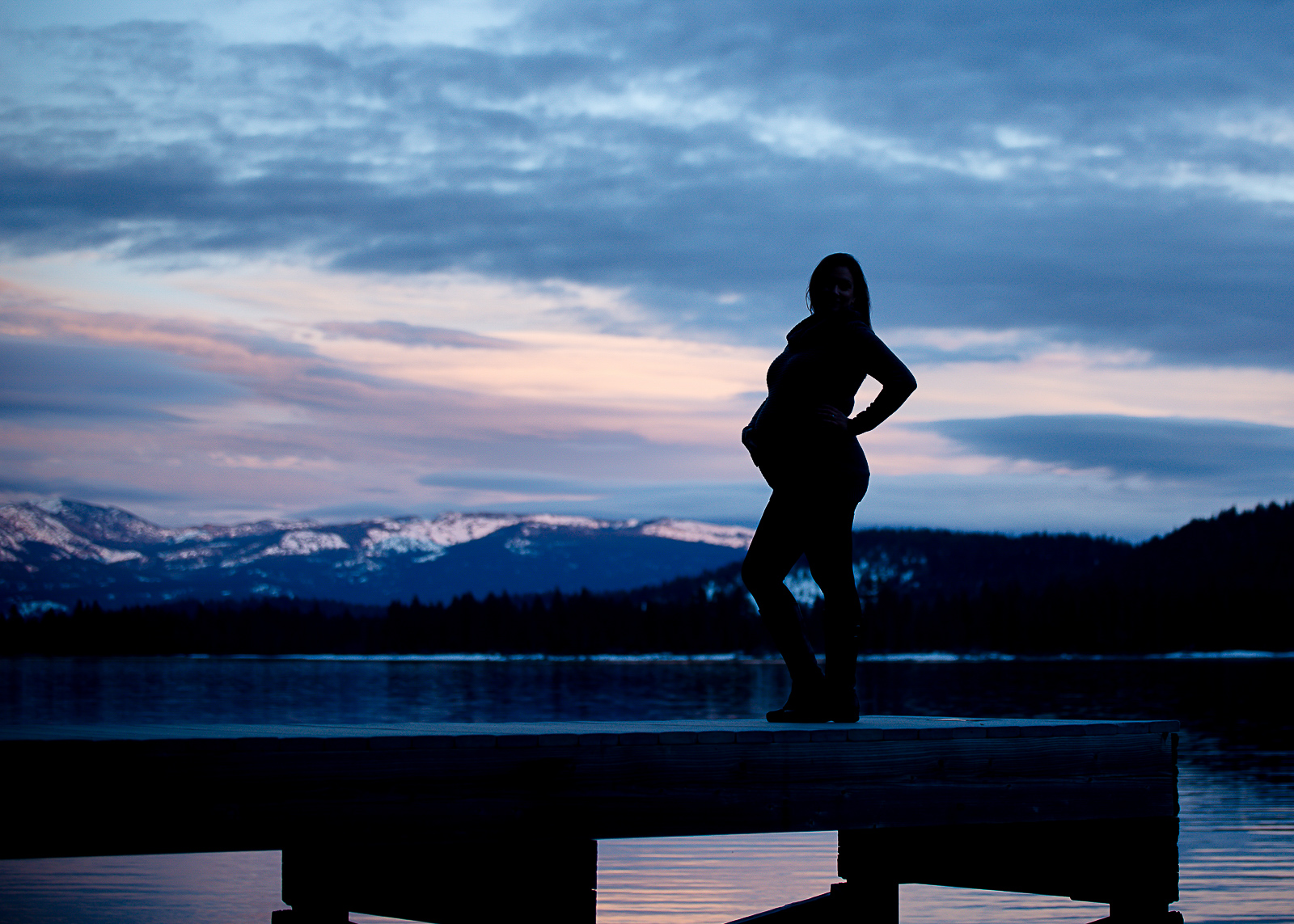 GoldbergMaternity15KelliPricePhotography_DonnerPass_Truckee_California.jpg