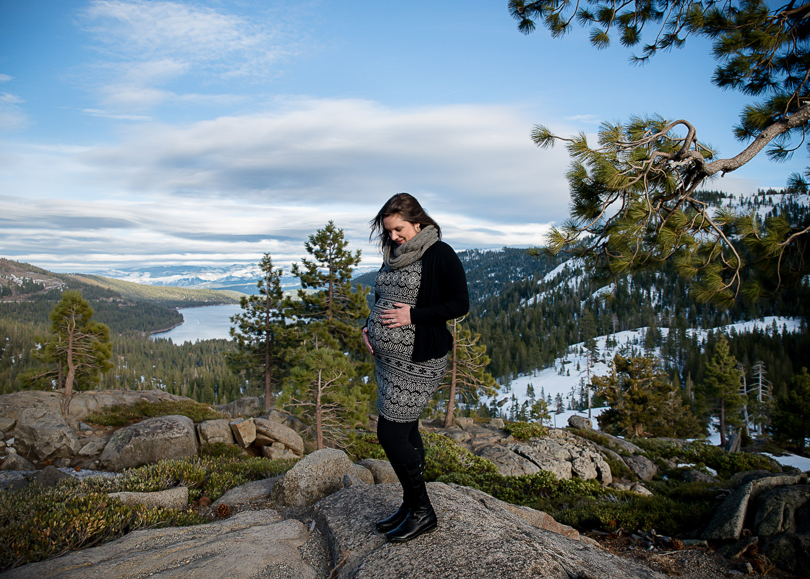 GoldbergMaternity19KelliPricePhotography_DonnerPass_Truckee_California.jpg