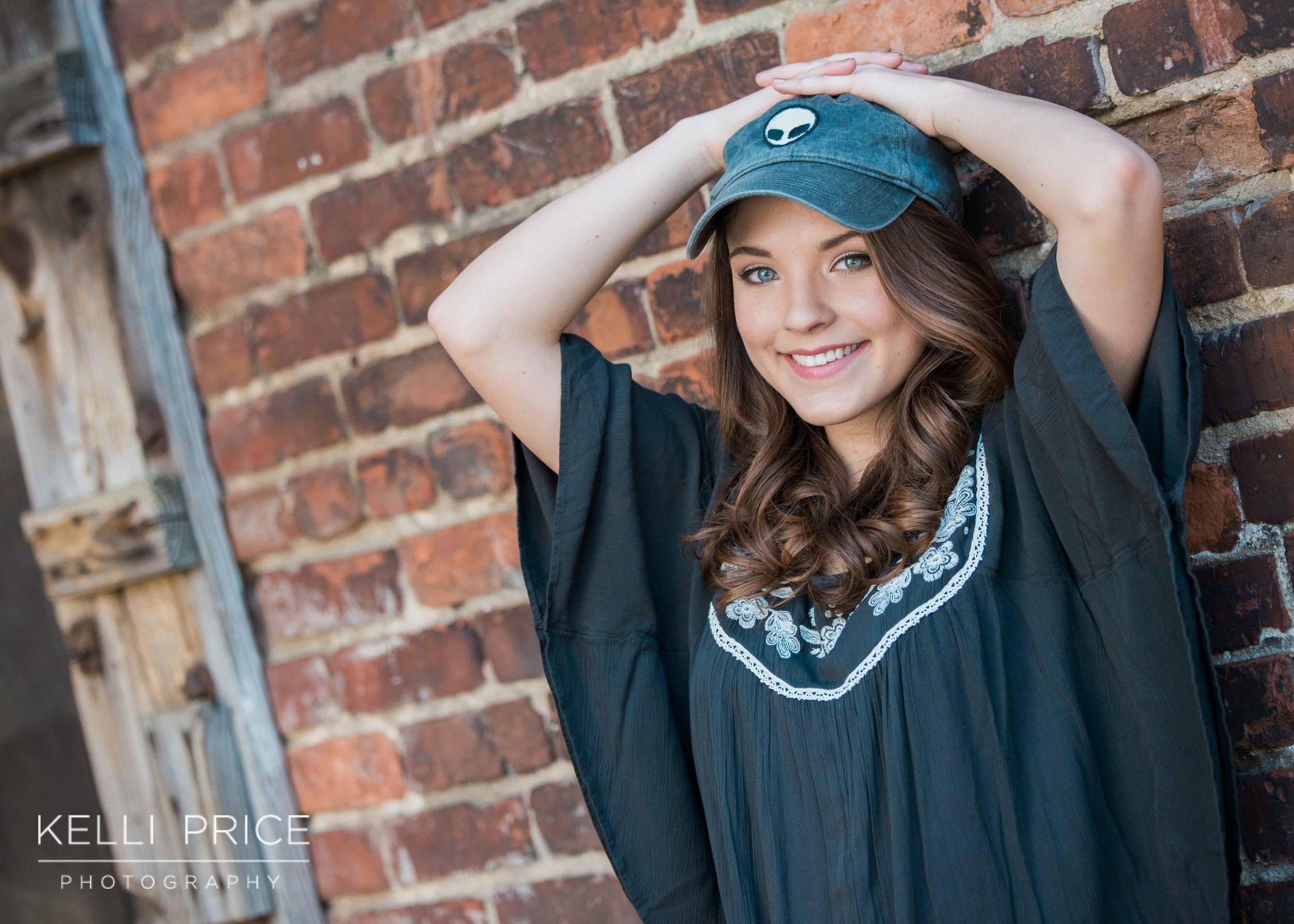 SeniorGraduation7_KelliPricePhotography_TheGoatFarmATL_April2016.jpg