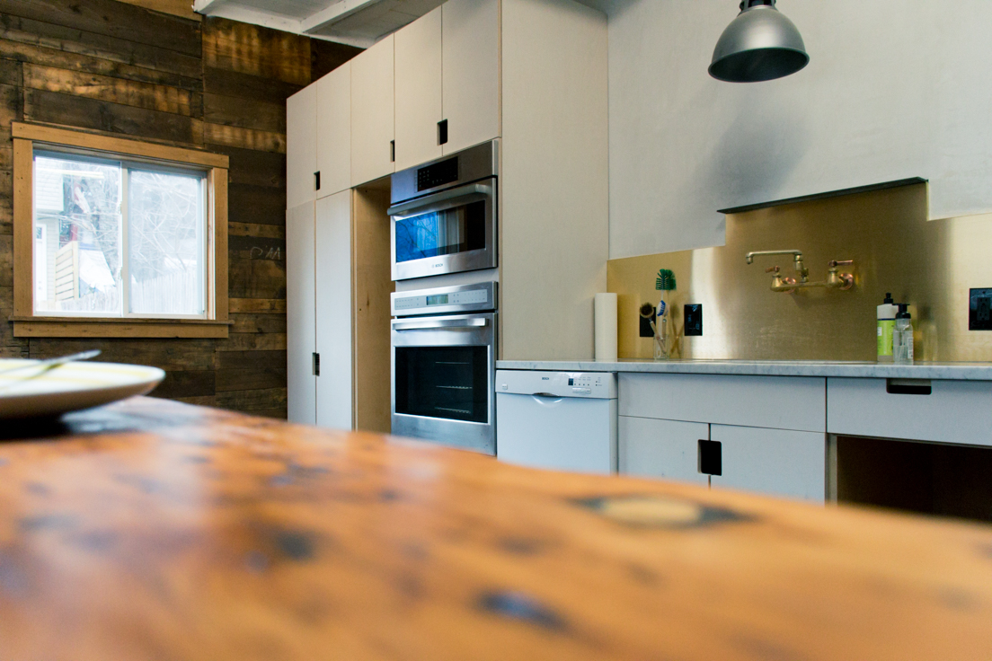 Kitchen_Oven_Sink_Lights_Window.jpg
