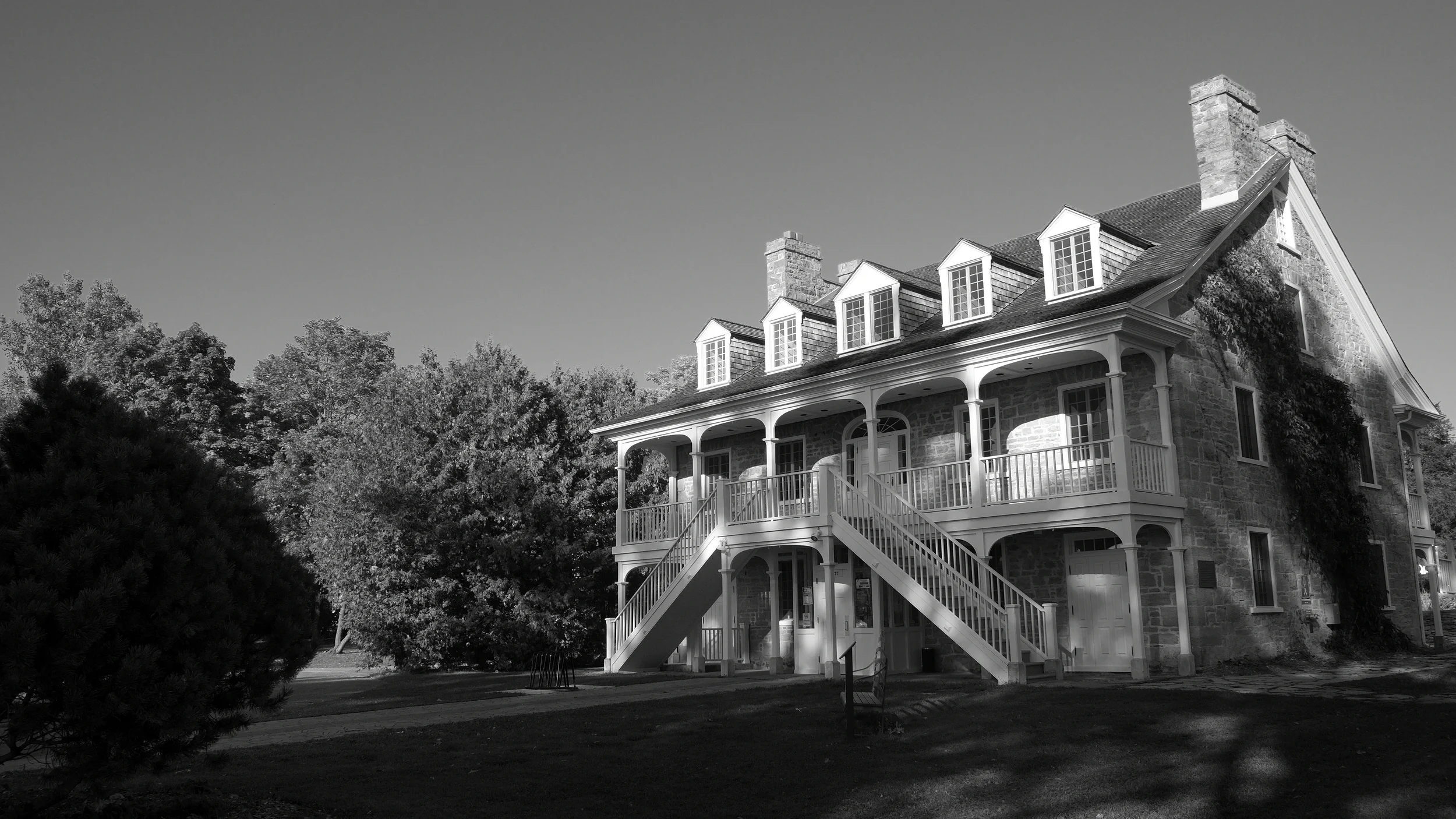 Symmes Inn