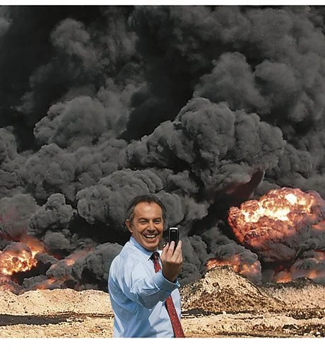"Photo Op" by kennardphillipps/Reuters. 2005.