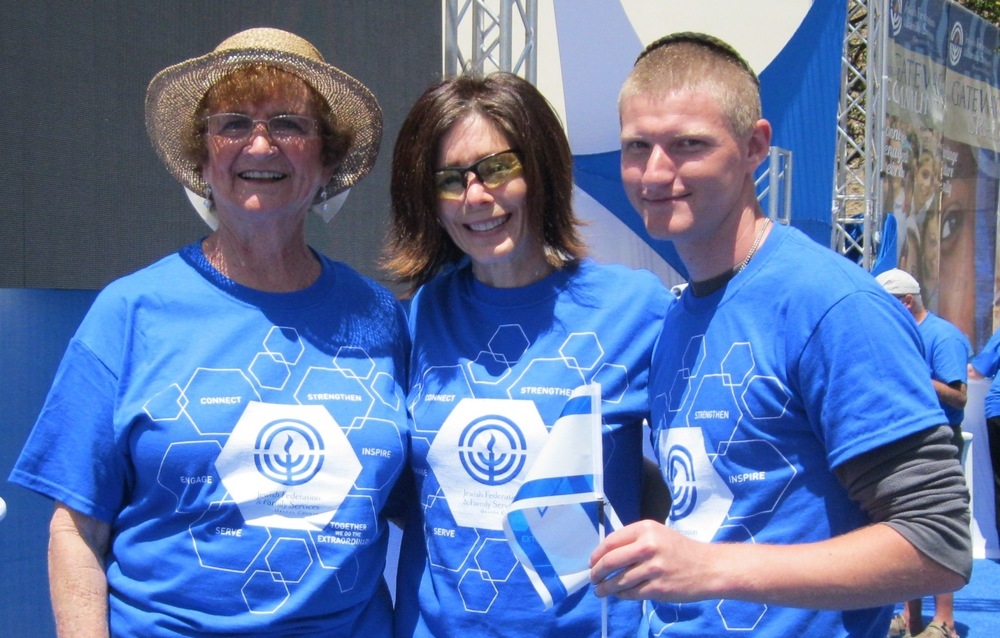 Volunteers at the Israel Expo