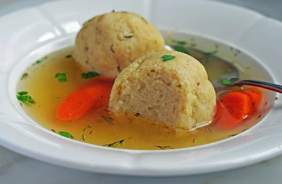 Chicken-Soup-with-Matzo-Balls-2.jpg