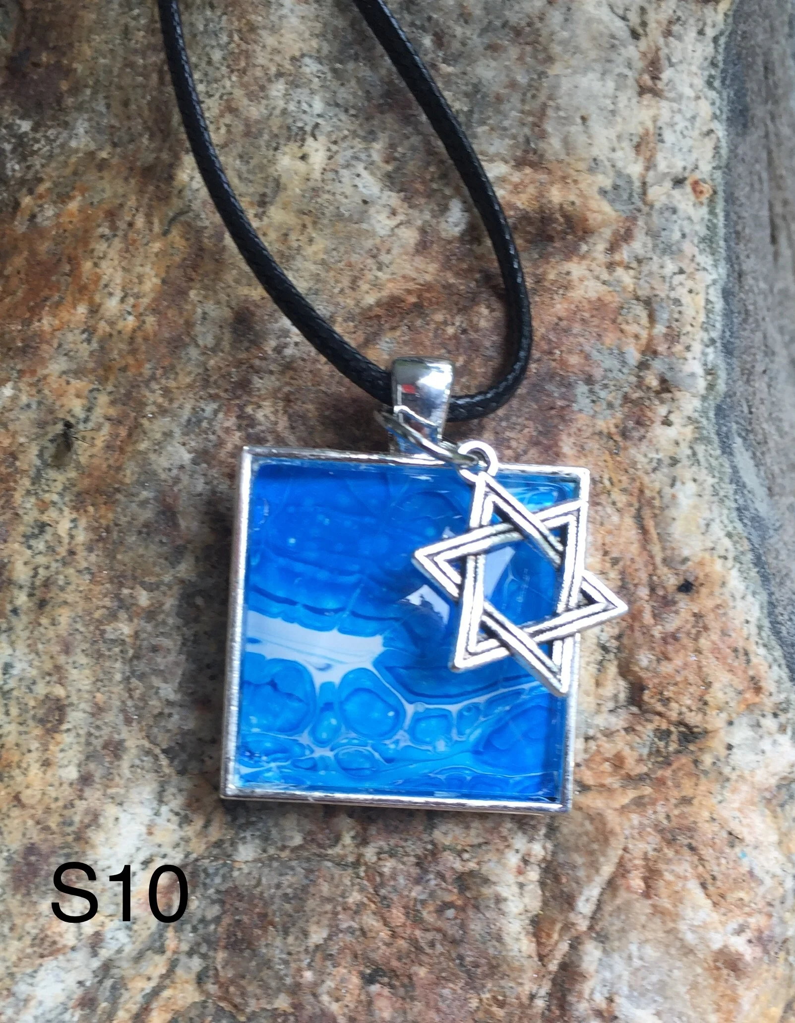 R 10 Necklace square.jpeg