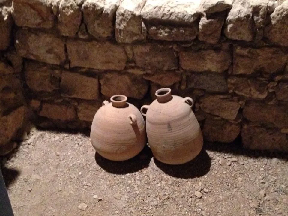 Two jars Israel.jpg