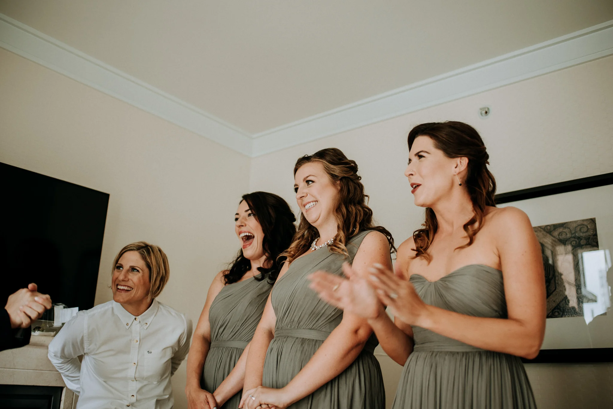 23-vintage-vancouver-gastown-same-sex-wedding-the-permanent-ellesarah-sara-rogers-photography-7124.jpg