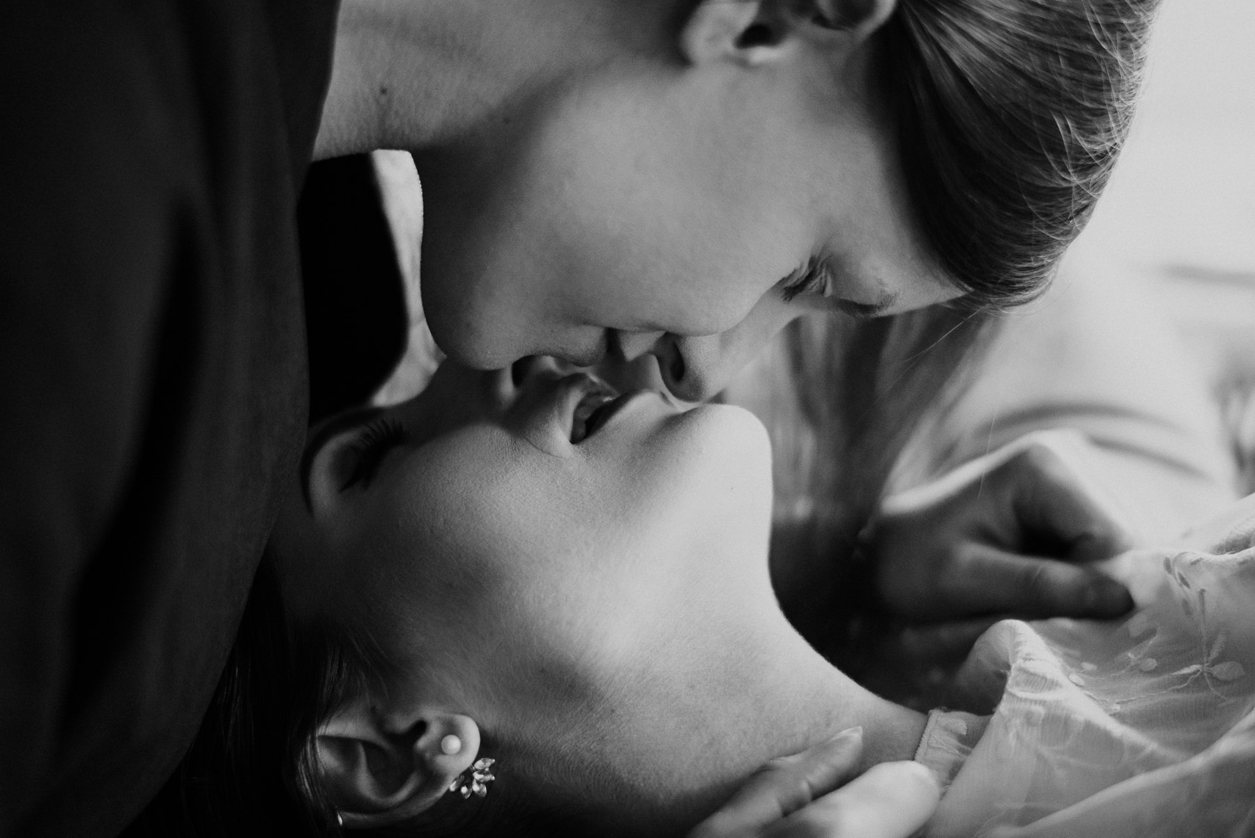 Kissing Couple Same Sex