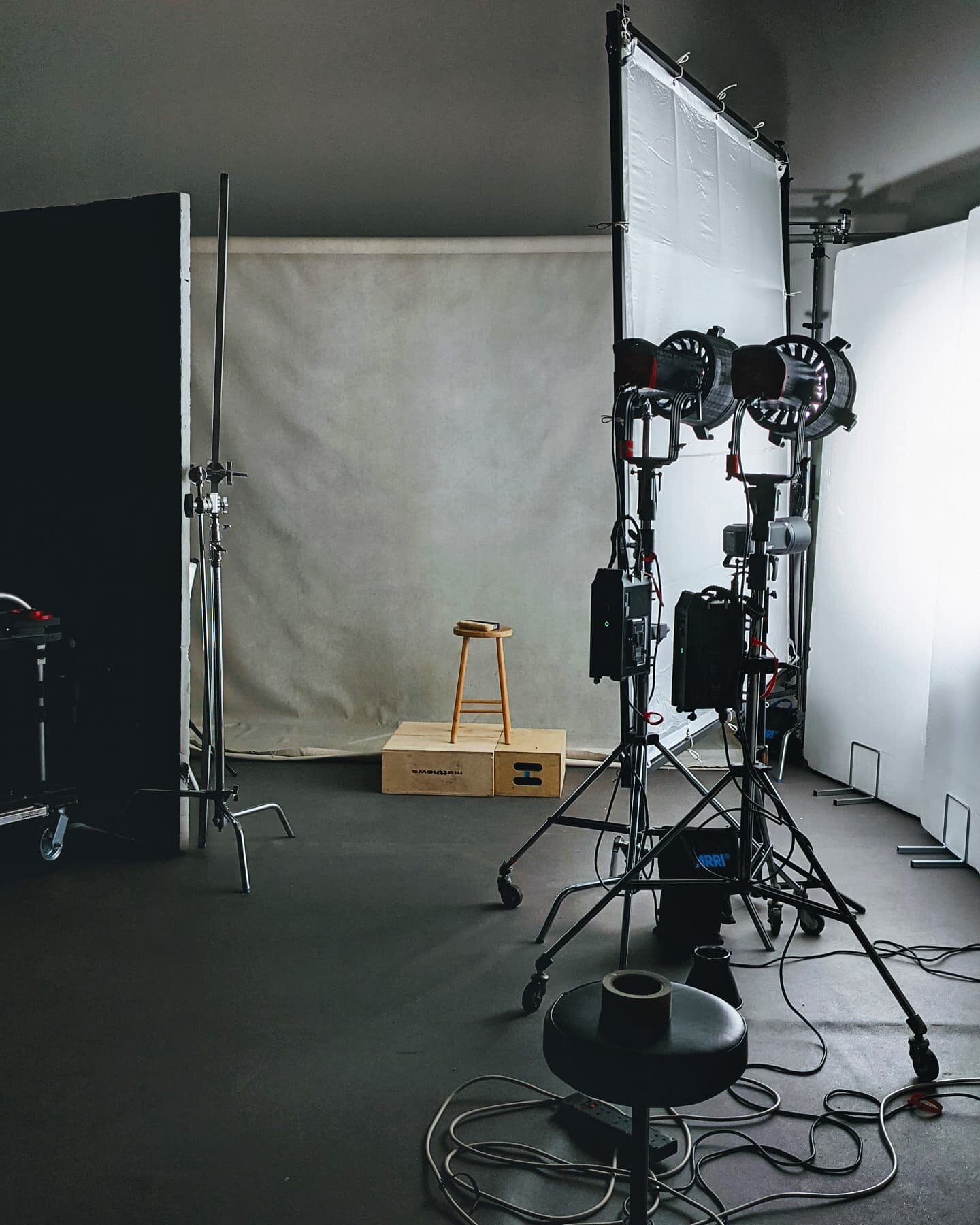 If you've got a lot to capture in a one day shoot, it's always worth speaking to us about our pre-light options. Saving a few hours set up time in the morning can make all the difference to the productivity of your shoot!
.
.
.
#filmmaker #filmproduc
