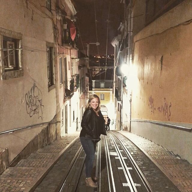 I can&rsquo;t wait to feel like this again 👆🏼. ▫️
The best part about this night (best is subjective) is how I led us so astray on the unfamiliar streets of Portugal. ▫️
You see, we were gonna hit this super trendy bar that was sort of hidden and o