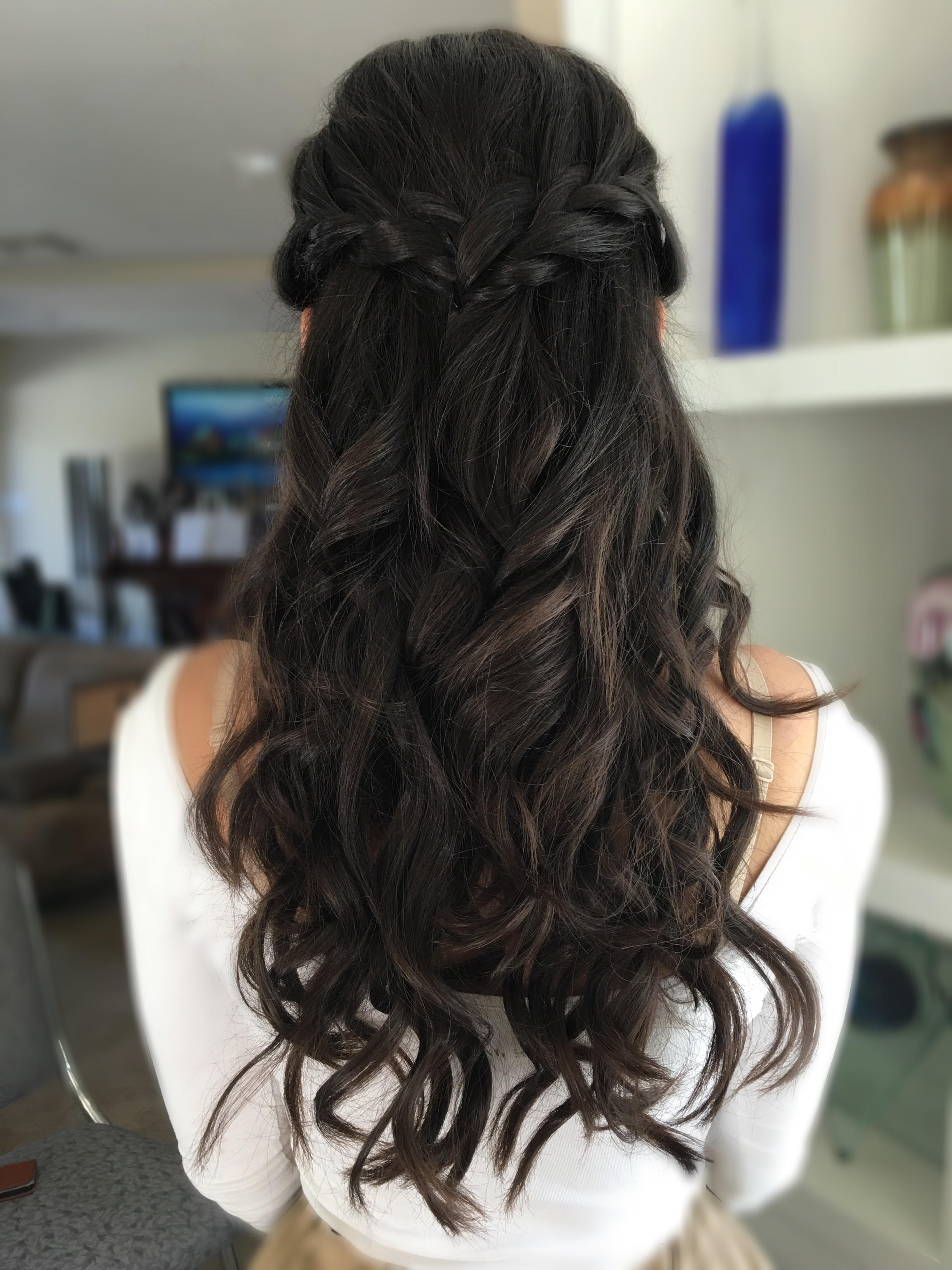 Susie chhuor asian hair half up half down wedding hair loose curls | Hair  styles, Loose curls hairstyles, Loose hairstyles