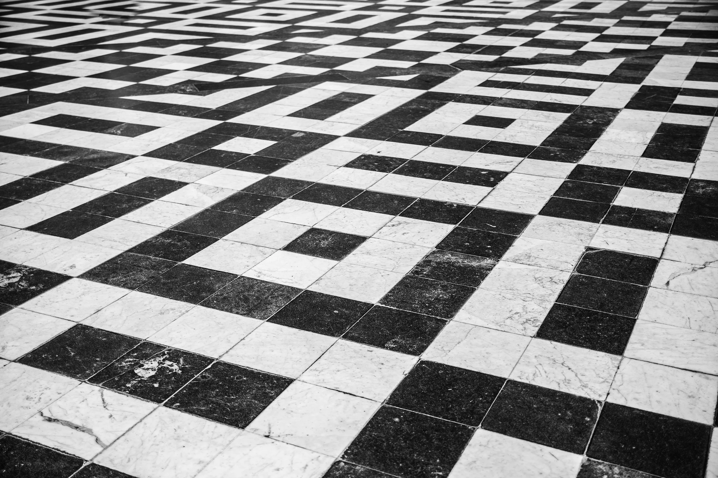 Versailles Ground copy.jpg