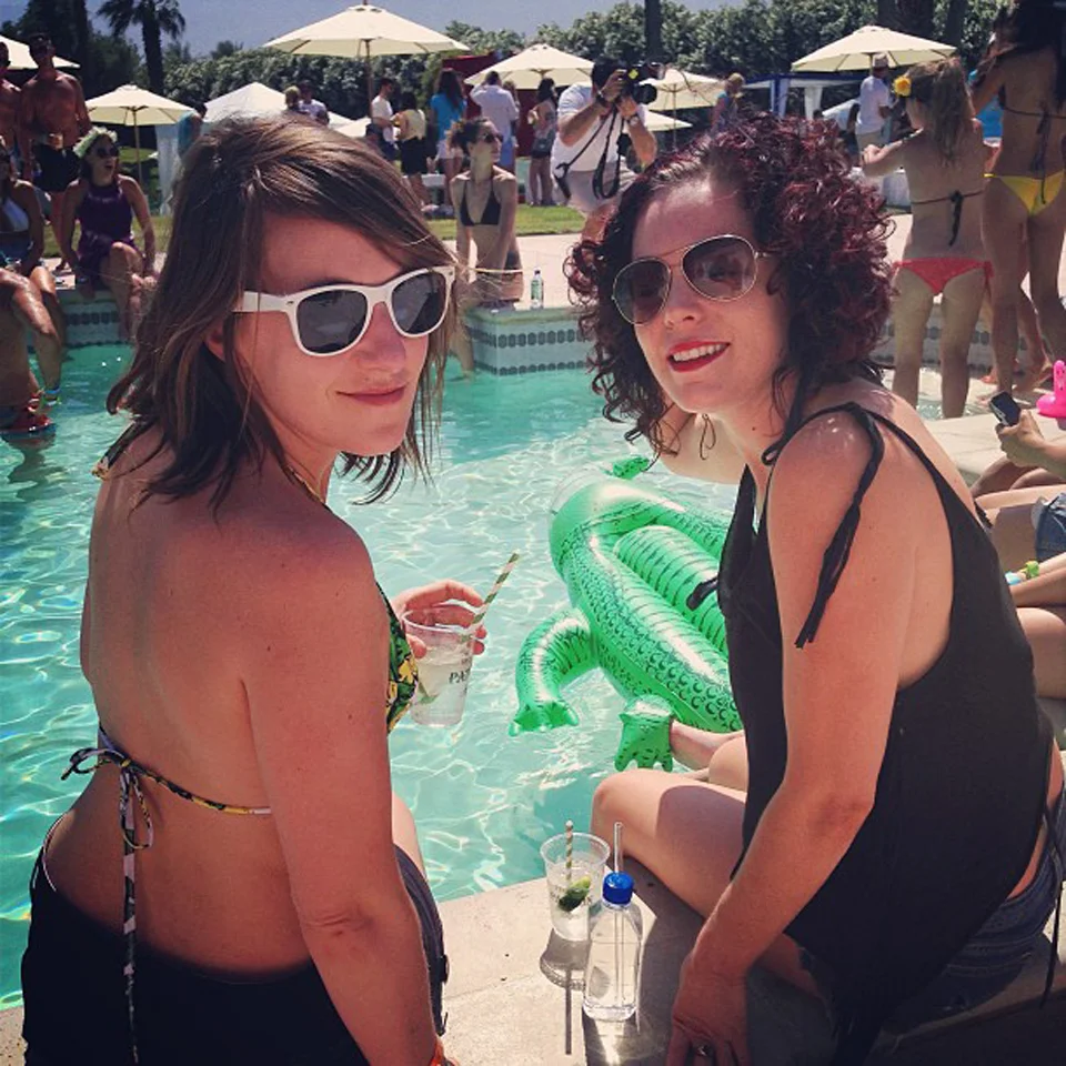 5ecf7c54a62111e2a0a022000a1f968b_7