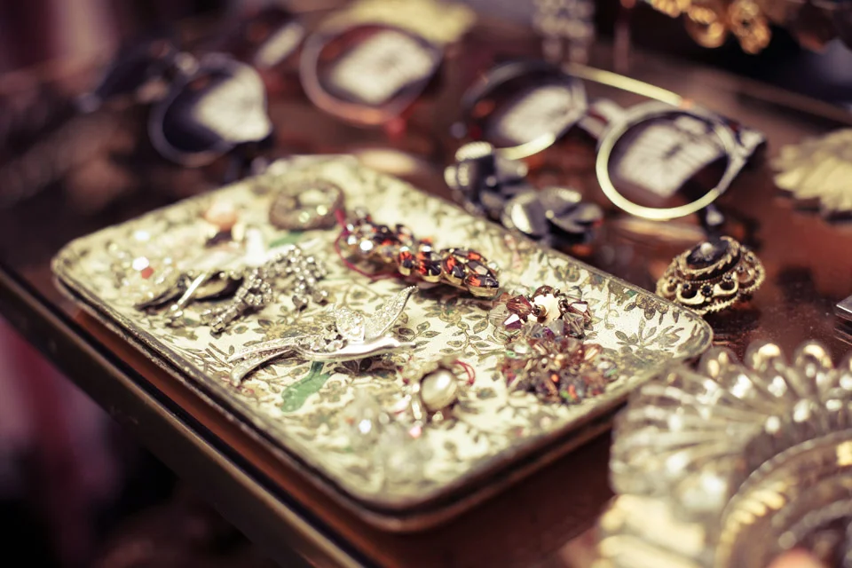 profresh-style-christina-topacio-vintage-shops-in-queens-vintage-shop-in-nyc-where-to-find-vintage-karen-blanchard-wheredidugetthat-3