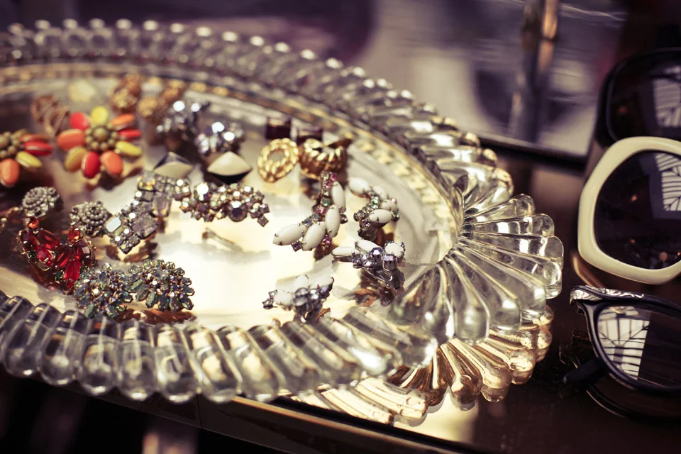 profresh-style-christina-topacio-vintage-shops-in-queens-vintage-shop-in-nyc-where-to-find-vintage-karen-blanchard-wheredidugetthat-9