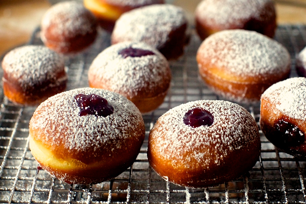 jelly-doughnuts.jpg