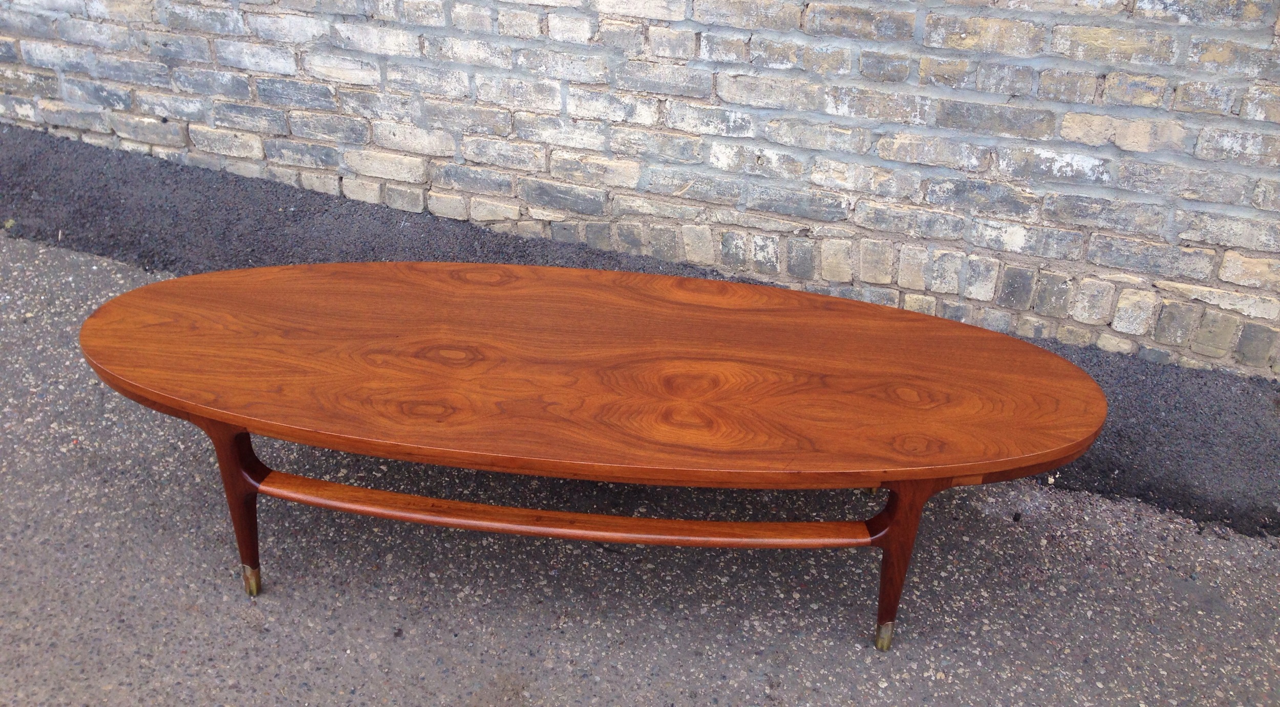 Coffee-table_oval_2.JPG