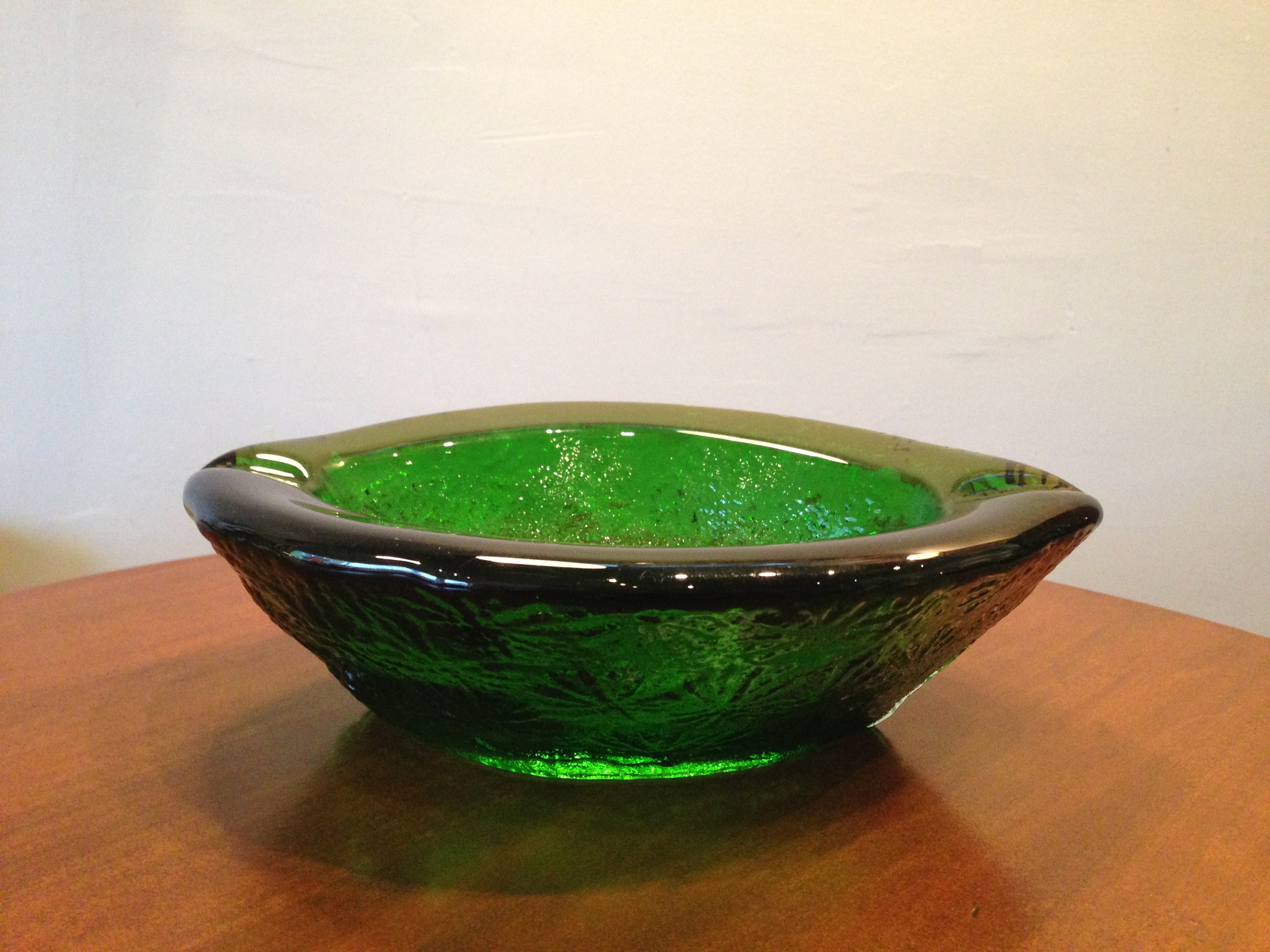 Blenko blown glass ashtray in emerald green 