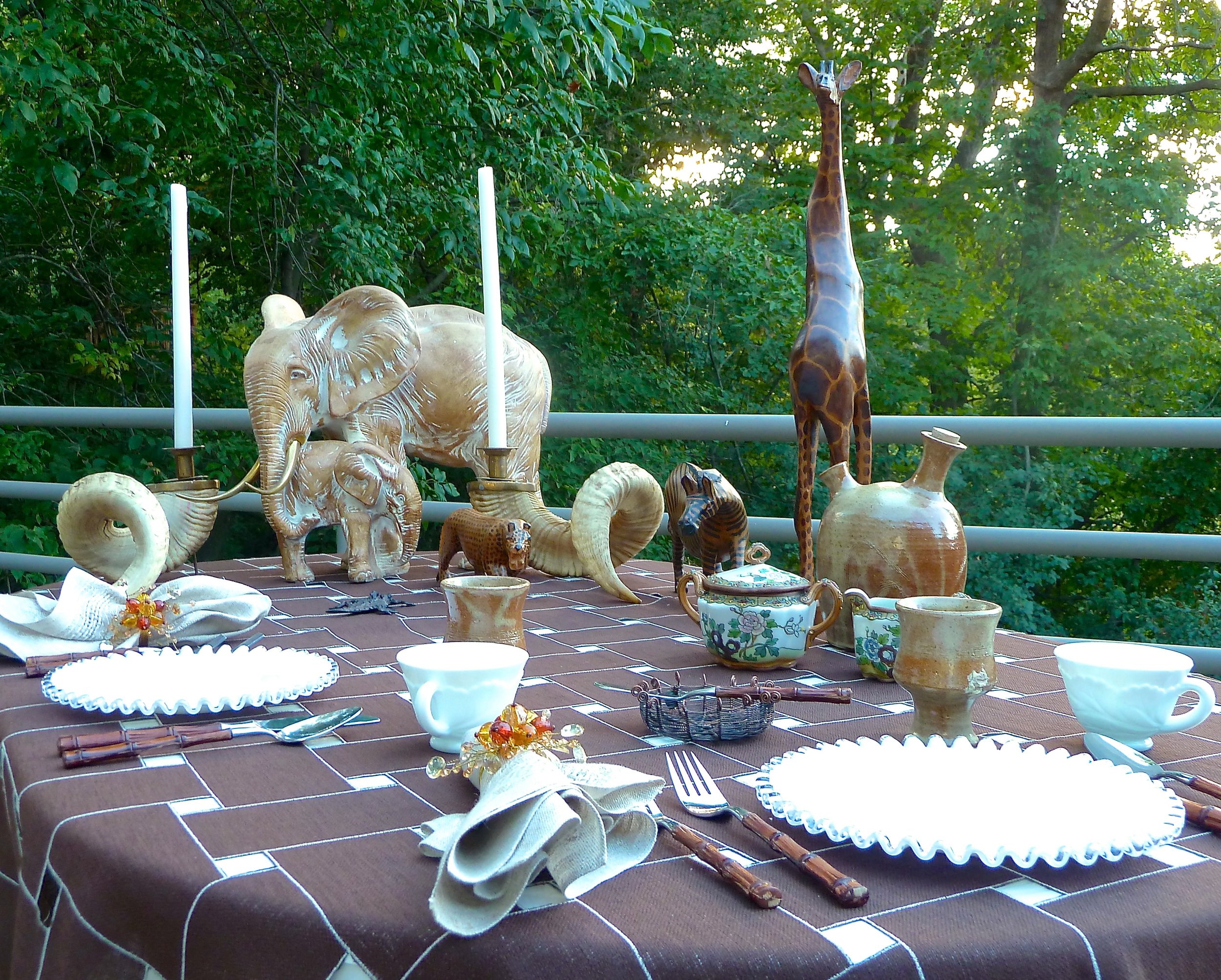  Table setting &amp; photo by Cindi Sutter 