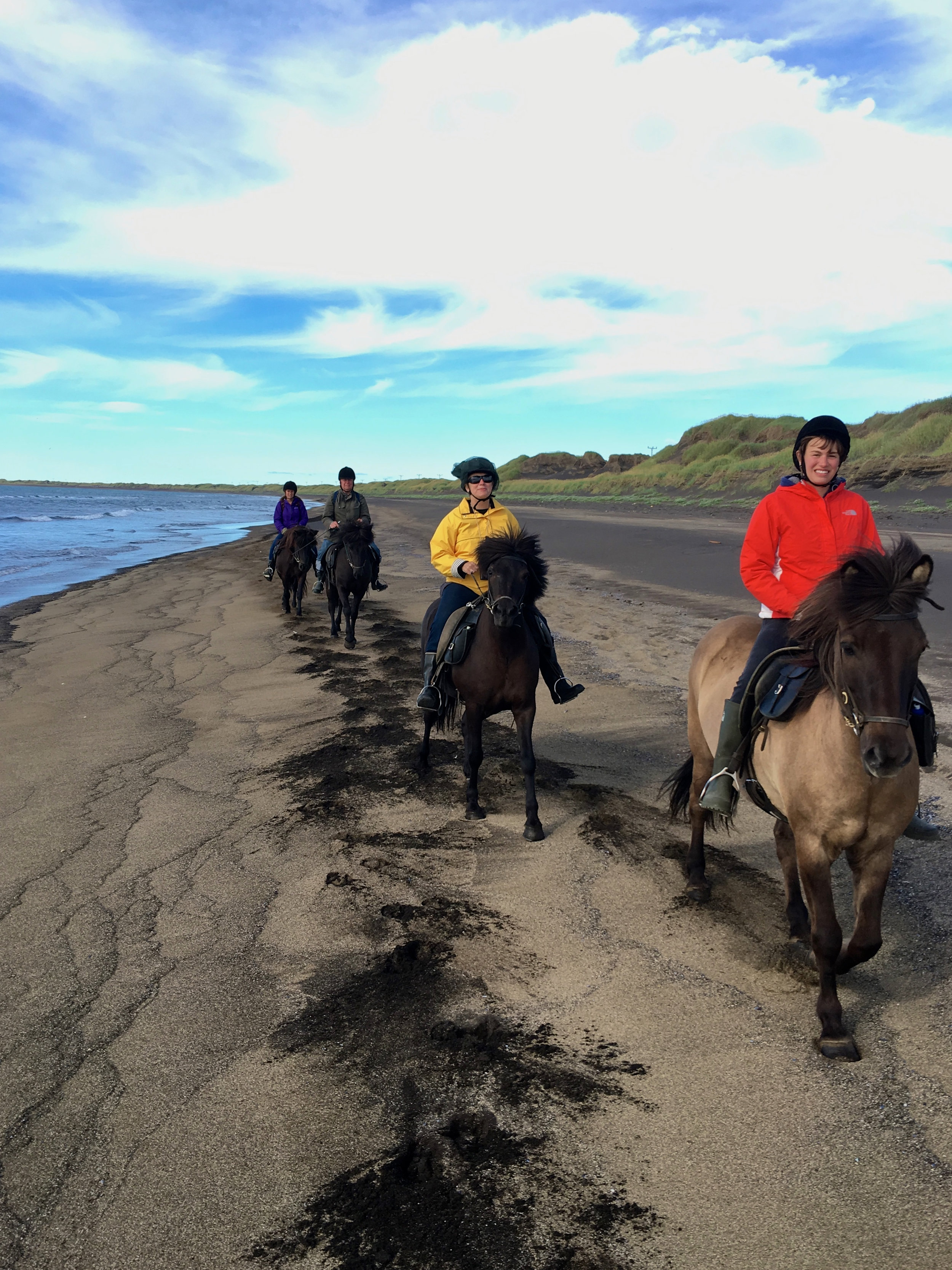 teri_horsebackriding+_Iceland_spiritedtable_photo5.jpg
