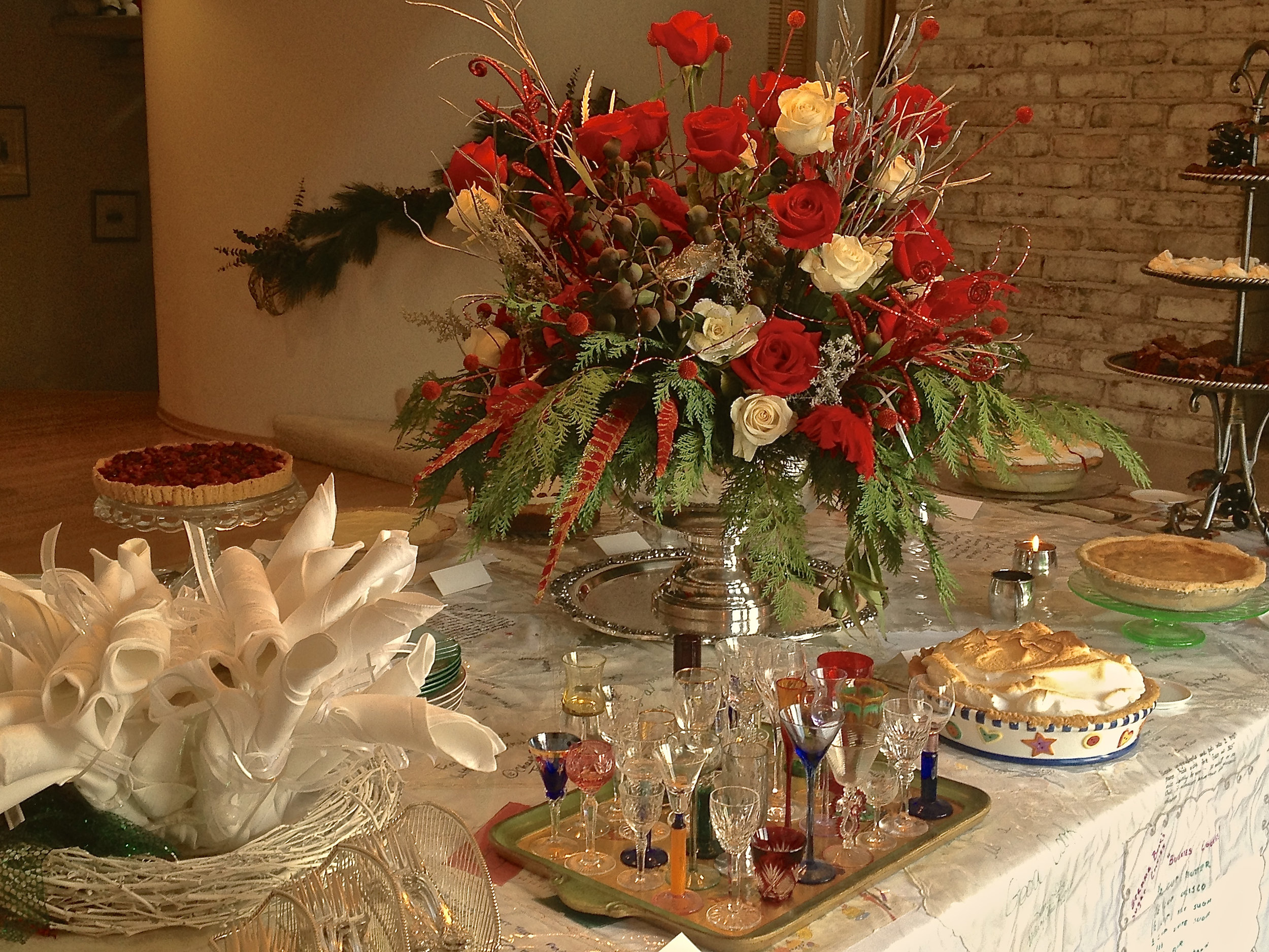 cindi_dessertparty_2014_spiritedtable_photo1.jpg