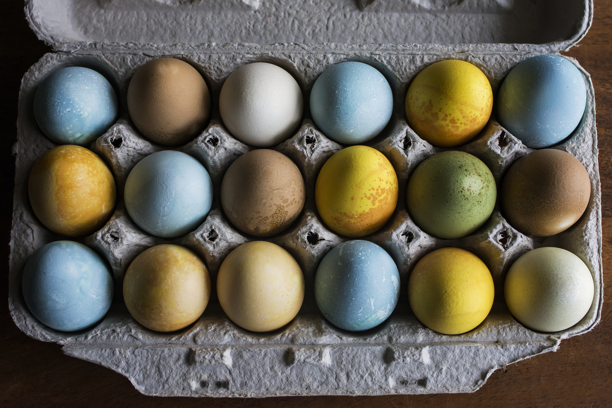 Kristine_eggs_Easter_flowers_spiritedtable_photo01.jpg