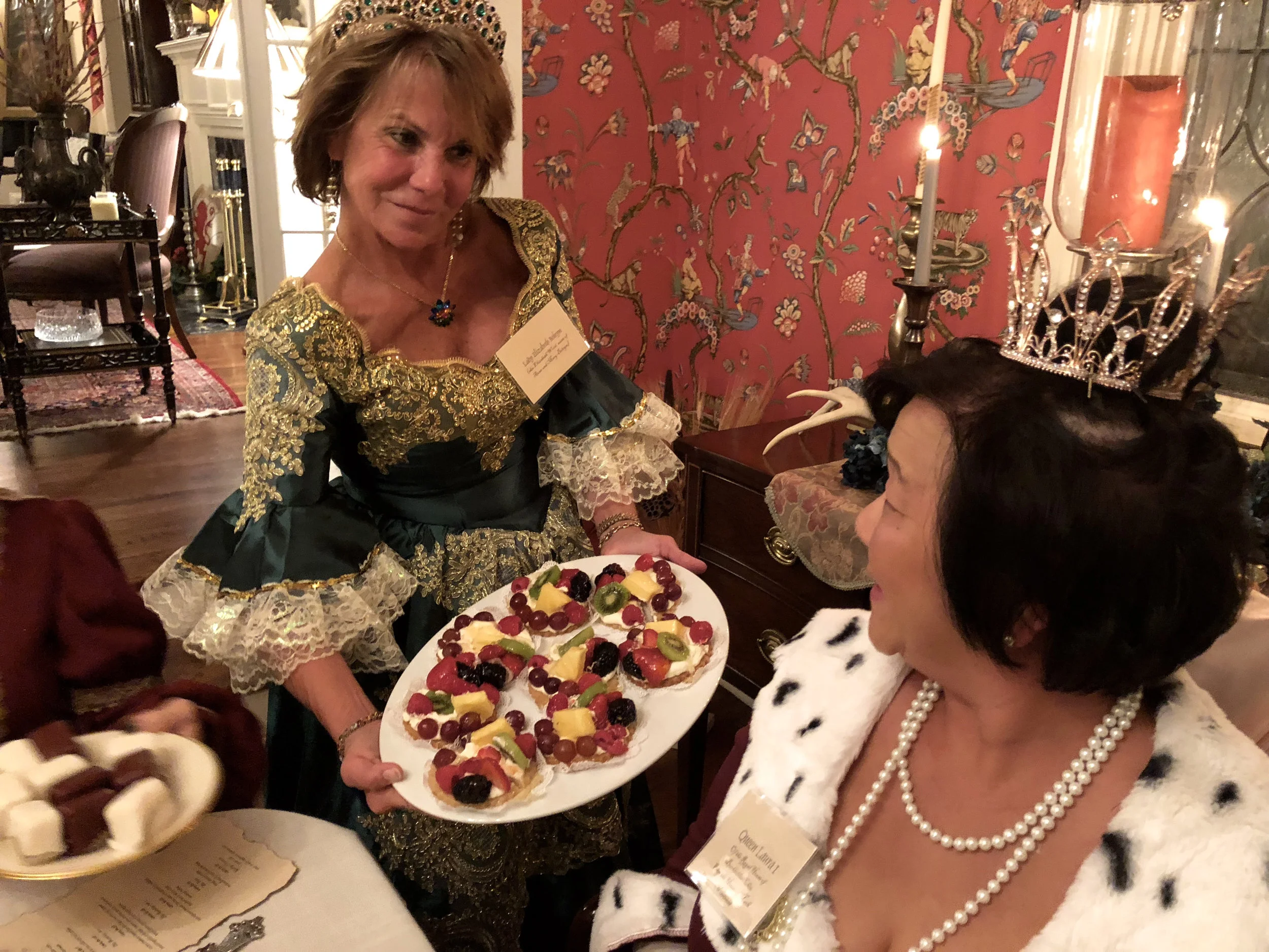 teri_medium_Laura_W3BookClub_OtherBoleynGirl_spiritedtable_photo14.jpg