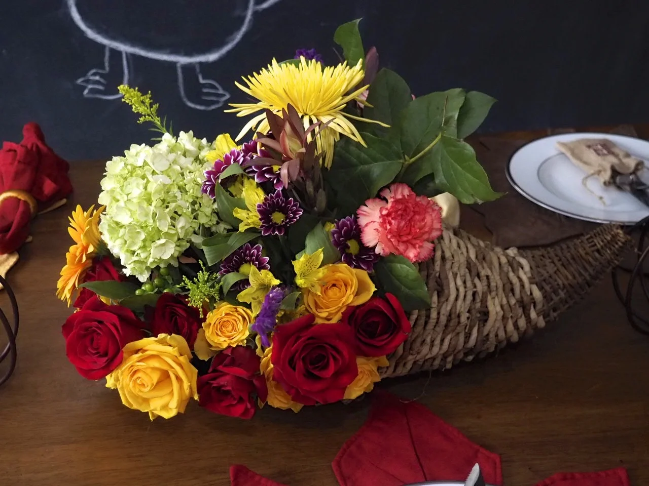 cindi_santabarbara_thanksgiving_spiritedtable_photo2.jpg