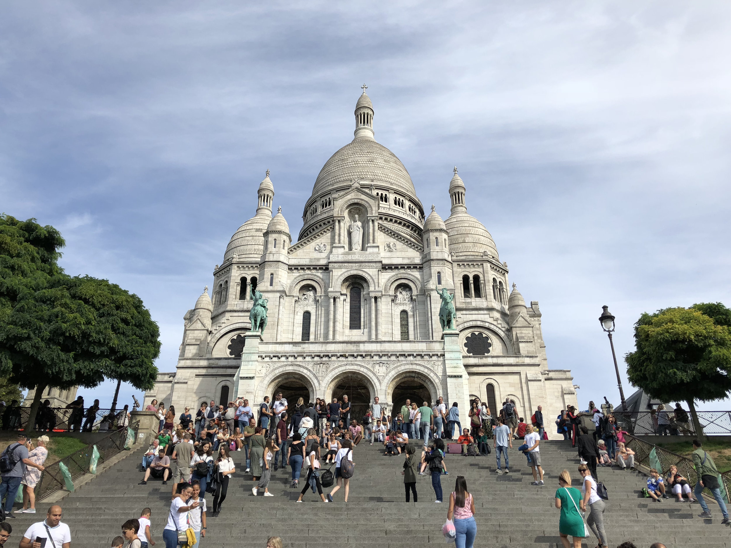 Teri_Paris_Montmarte_Halles_spiritedtable_photo29.jpg