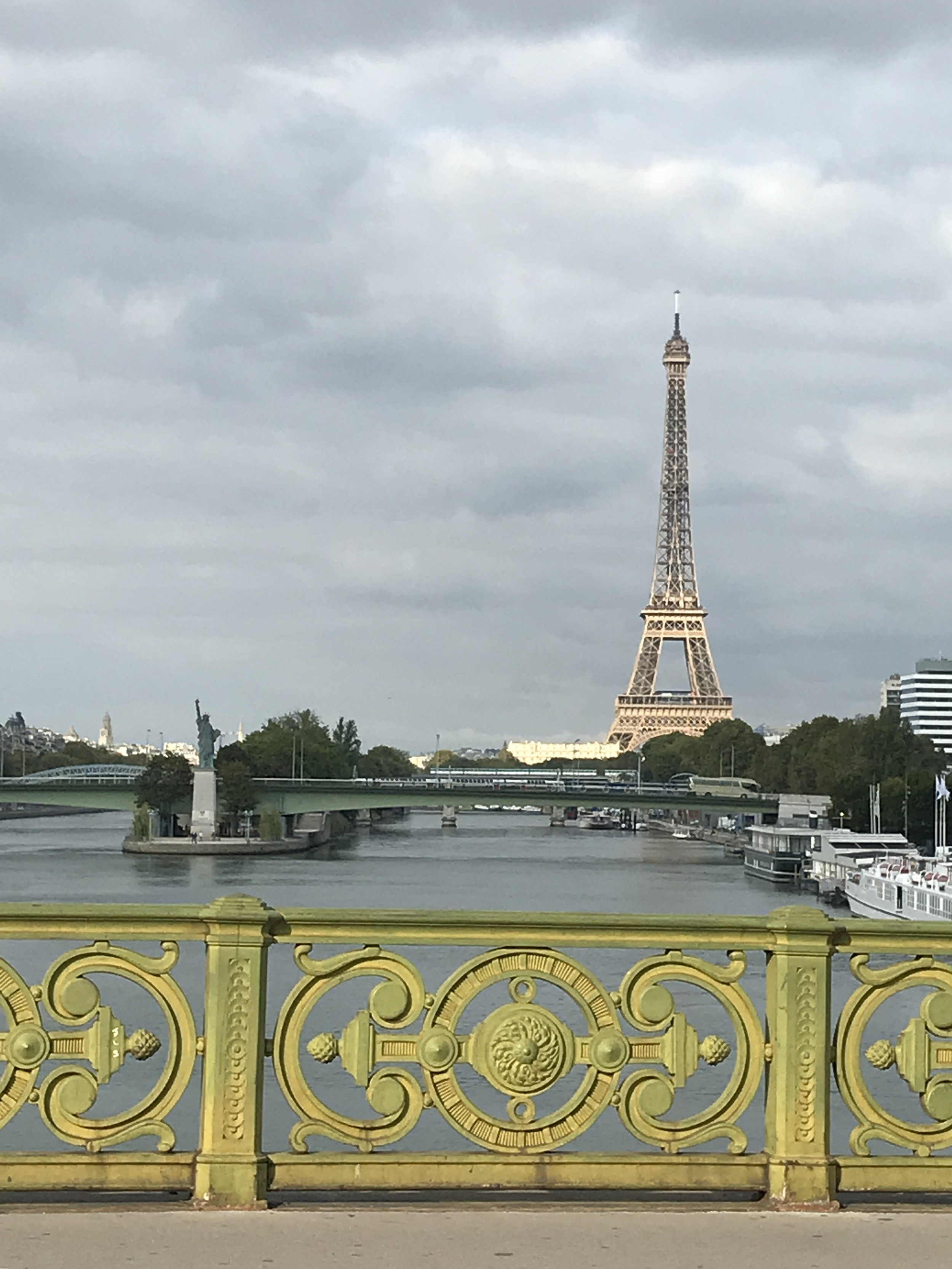 teri_Paris_laura'sbd_monet_giverny_l'orangerie_spiritedtable_photo02.jpg