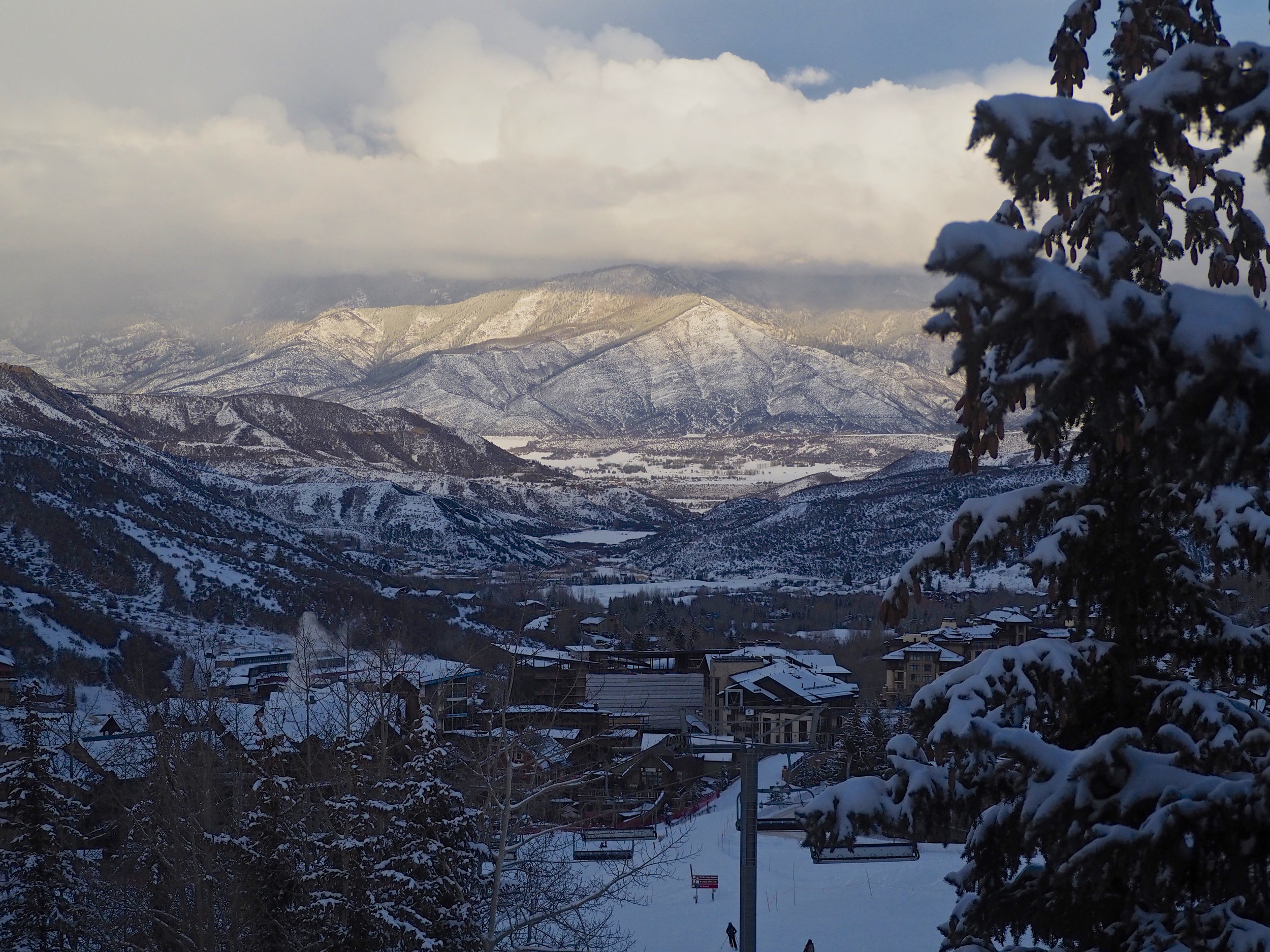 cindi_snowmass_girlstrip_spiritedtable_photo10.jpg