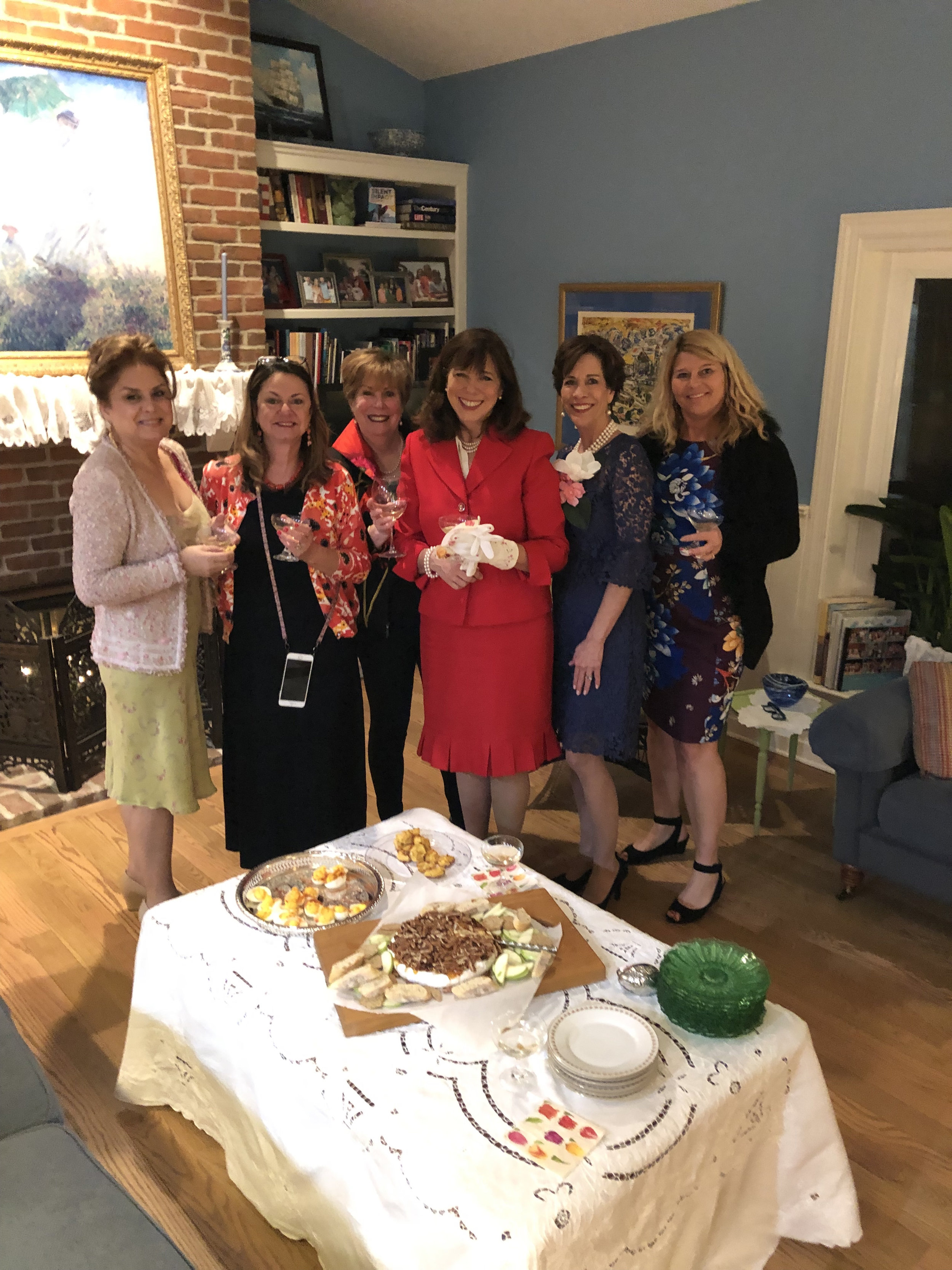 teri_whiskeyinateacup_W3BookClub_spiritedtable_photo20.jpg